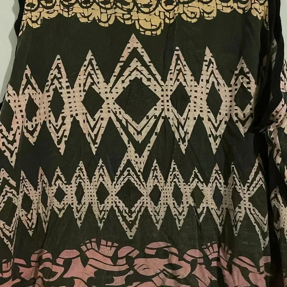 Cut-it-out 🖤 Men’s M tank top. Unique print. - Picture 8 of 9